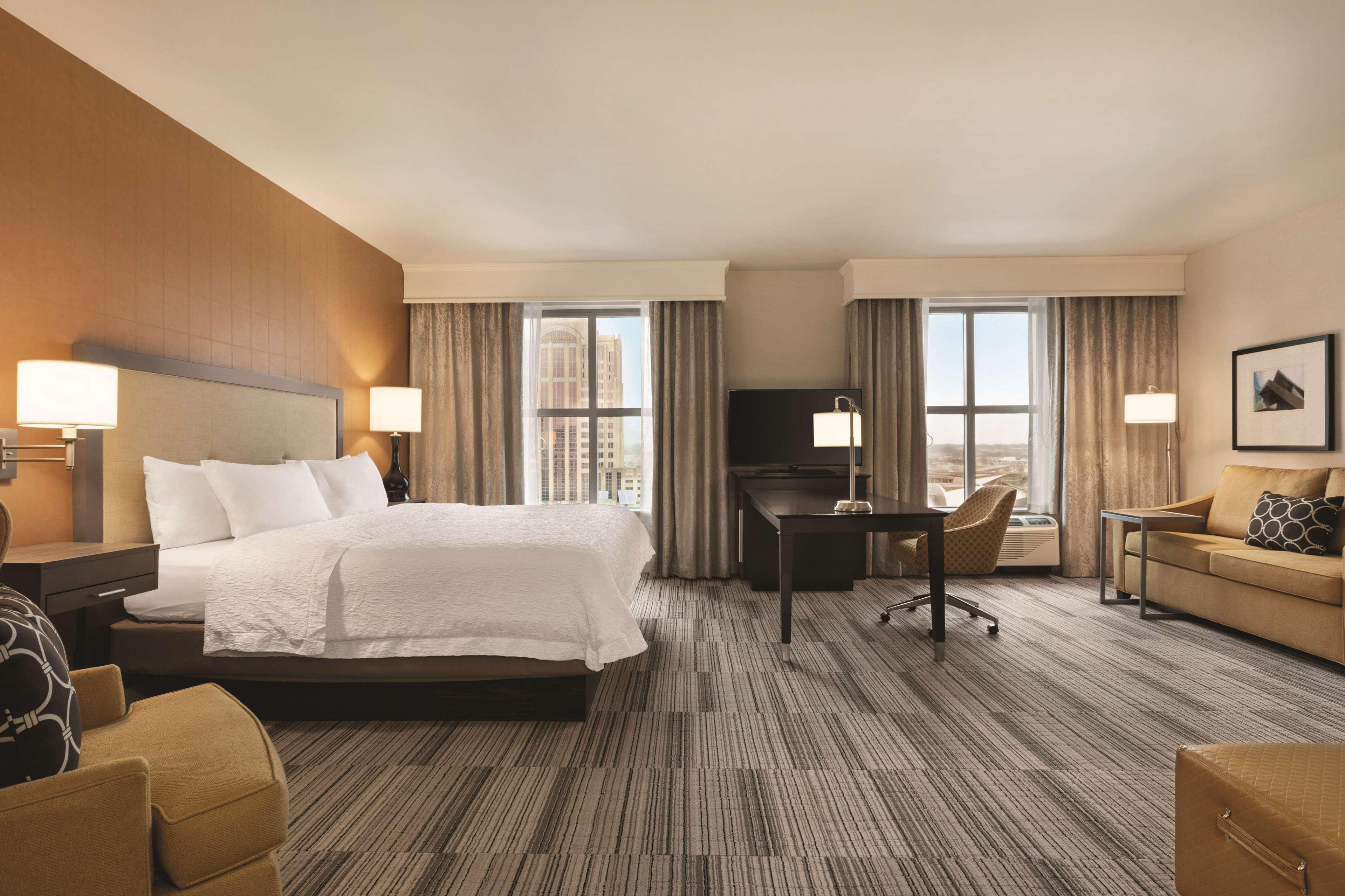 Hampton Inn & Suites - Roanoke-Downtown, Va Exteriör bild
