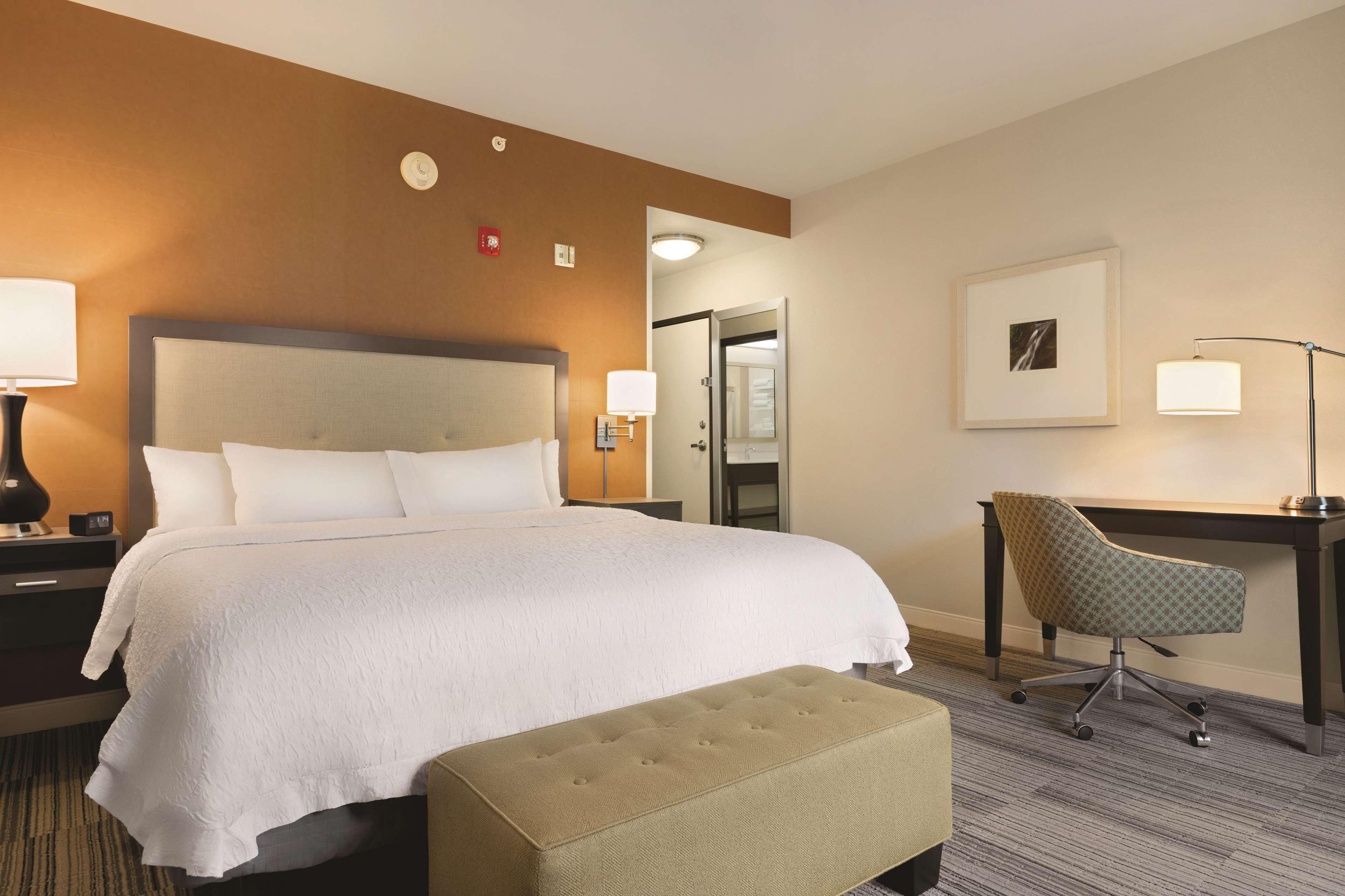 Hampton Inn & Suites - Roanoke-Downtown, Va Exteriör bild